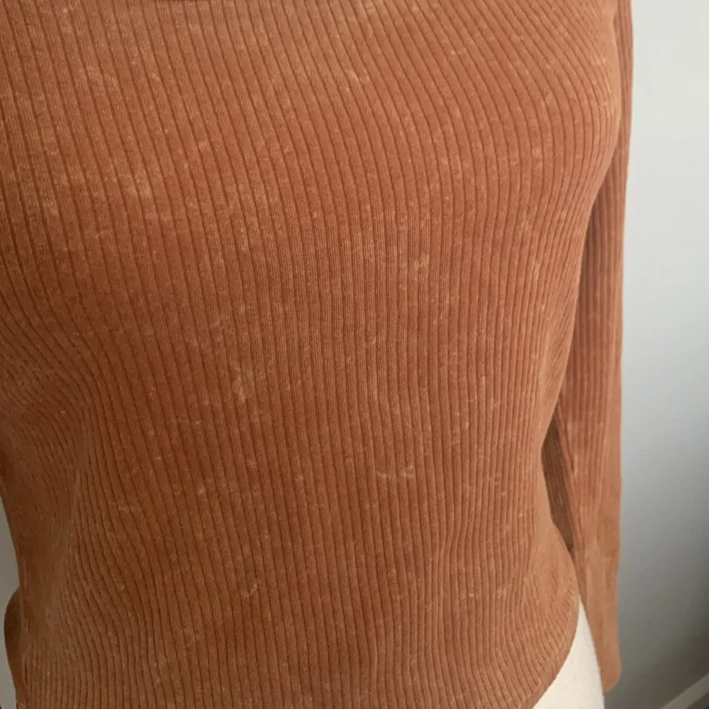 Top square, neckline, front and back